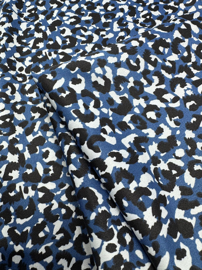 Satin Deluxe - Azure Leopard - 150cm
