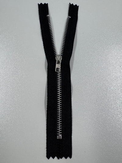 Closed Tail Zipper - Black - 18cm