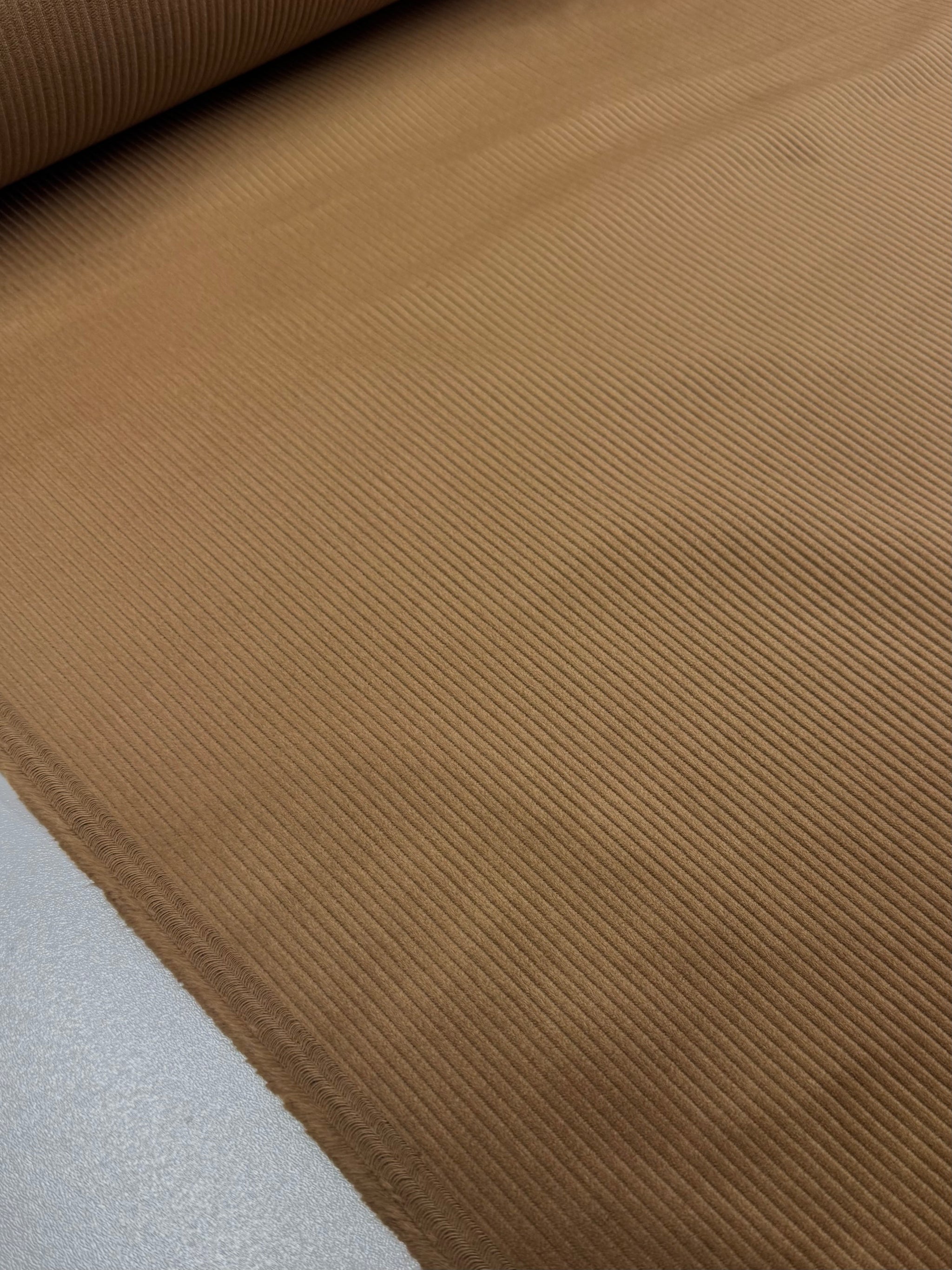 Medium Wale Corduroy - Rubber - 150cm