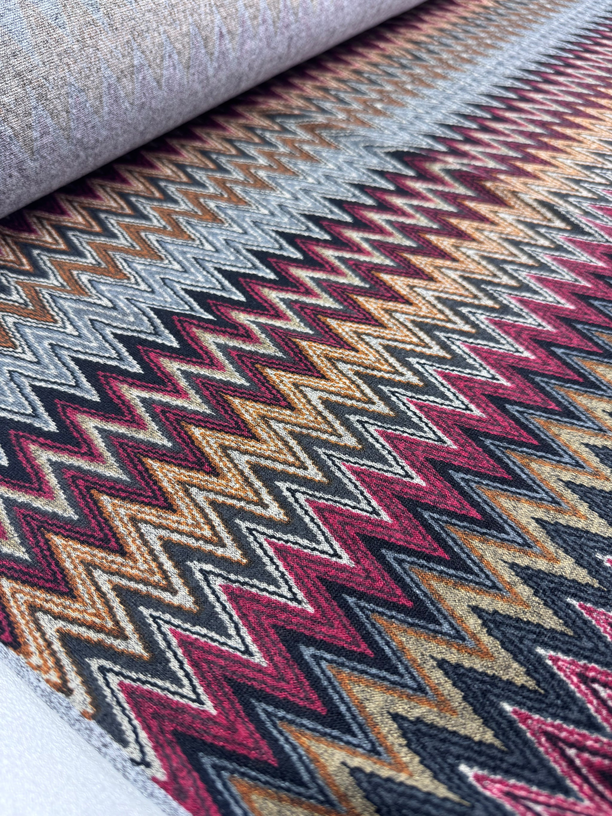 Textured Knit - Amber Zigzag - 150cm