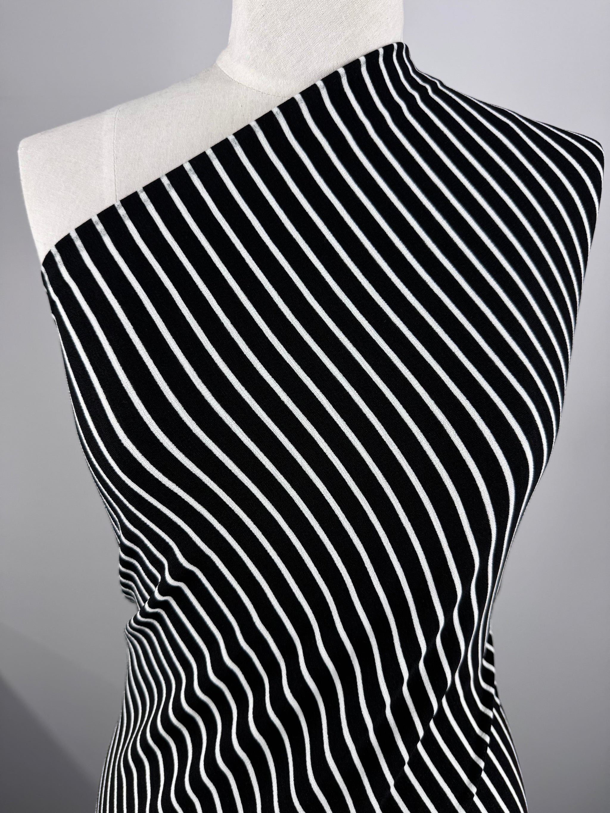 Scuba Crepe - 148cm