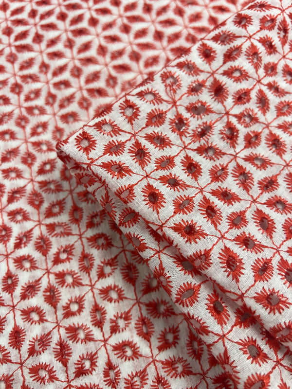 Broderie Anglaise - Little Red - 140cm