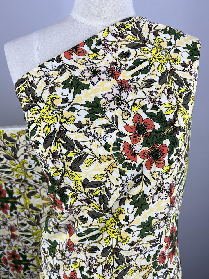 Printed Polyester - Vintage Flor - 150cm - Super Cheap Fabrics